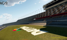 Daytona International Speedway in Auto Club Revolution enthalten