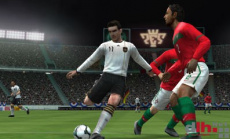 Neue Screenshots zu PES 2011 3D