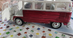 Revell - VW T1 Samba Bus